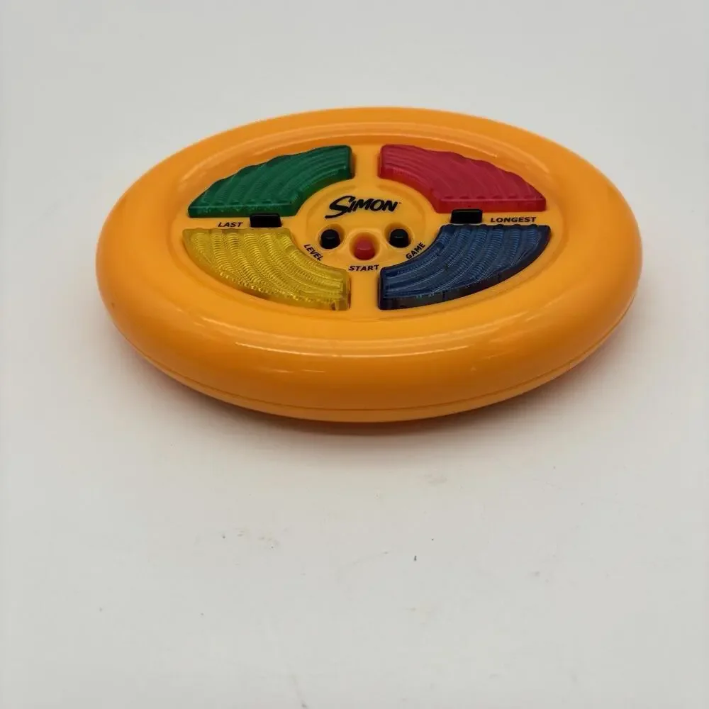 Simon Game Yellow Mini Hasbro Hand Held Electronic Pocket Game 2002 TESTED Works